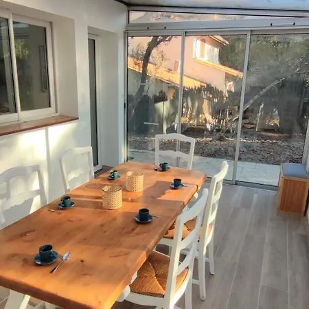 Maison Climatisee Avec Jardin